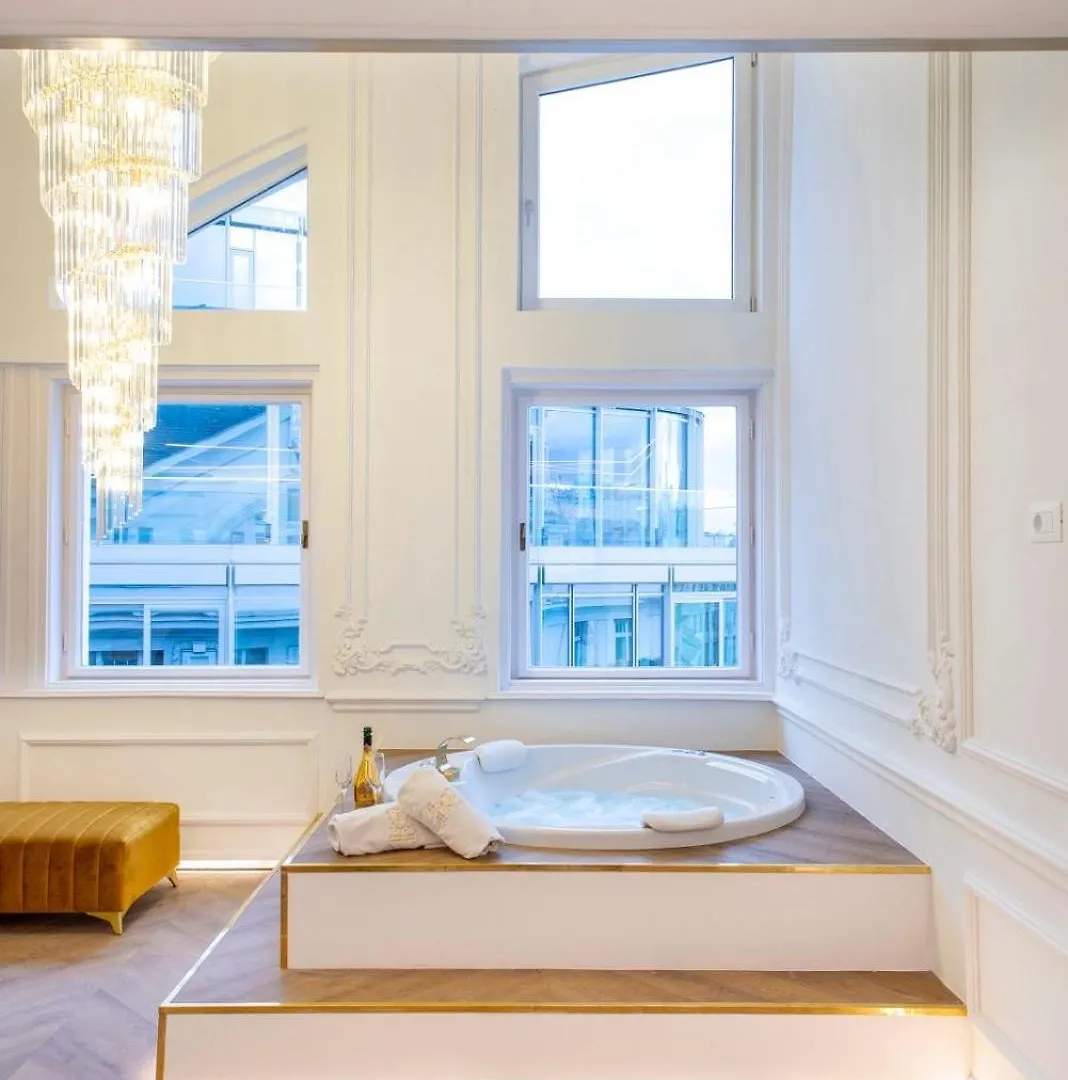 JACUZZI Luxury Suites Budapest Appartement