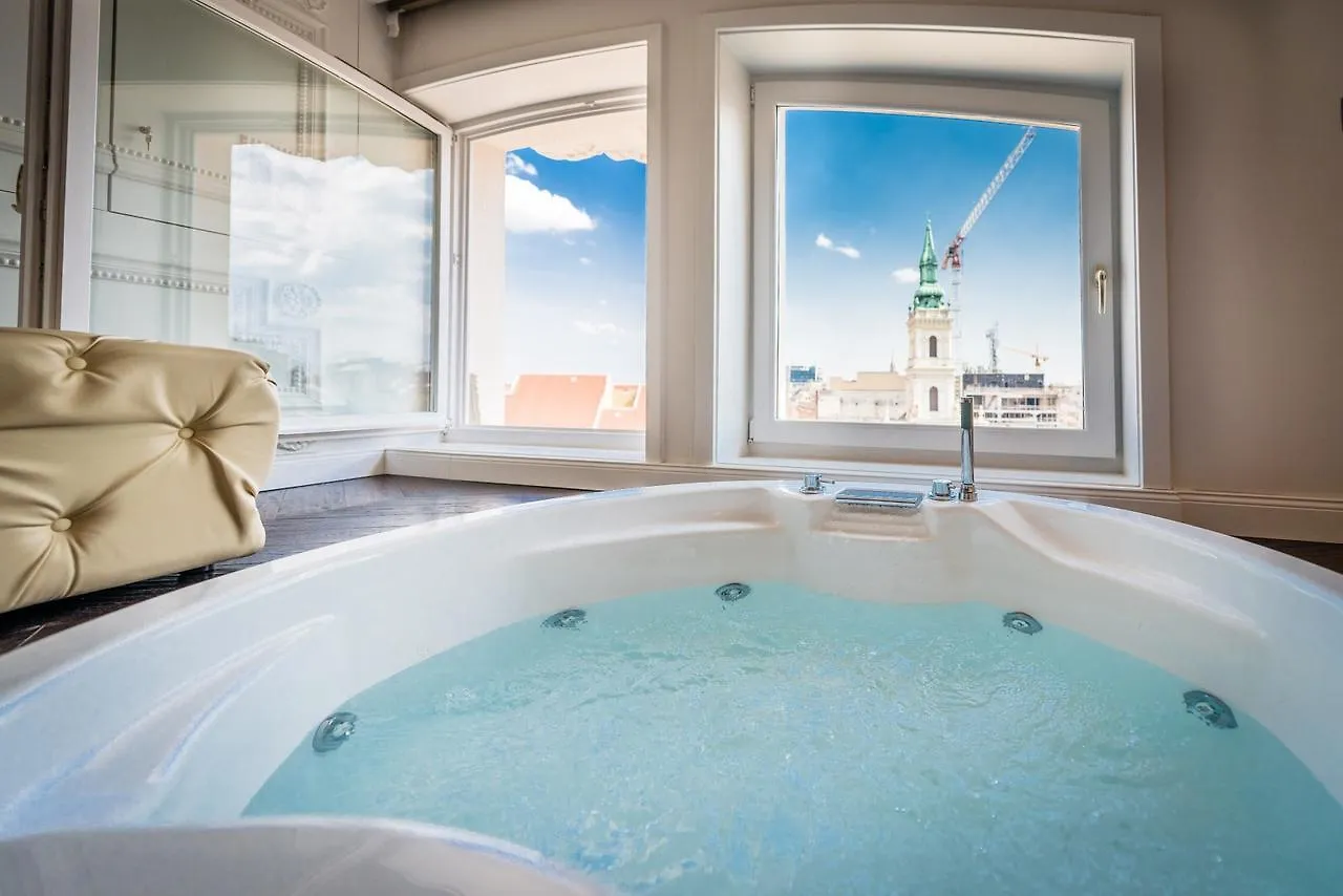 JACUZZI Luxury Suites Budapest