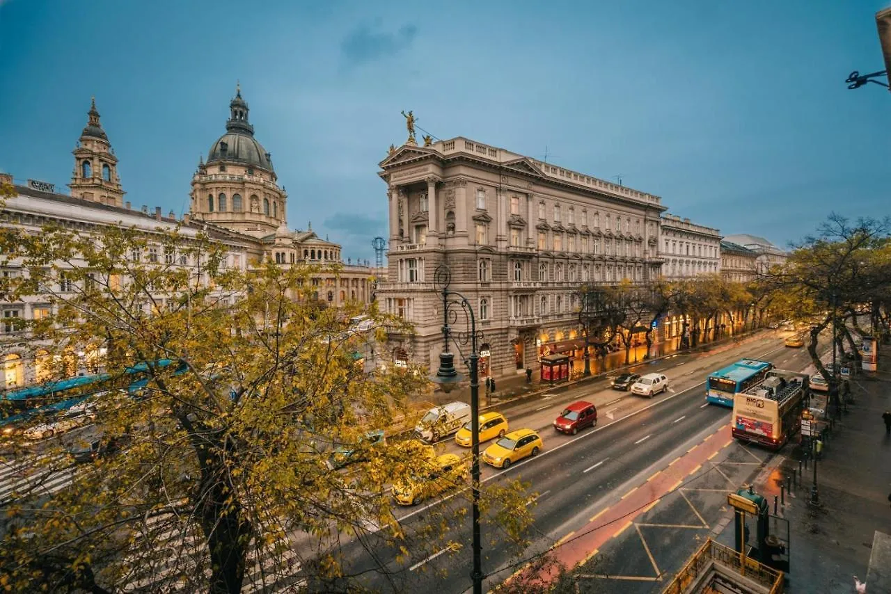 JACUZZI Luxury Suites Budapest 0*,